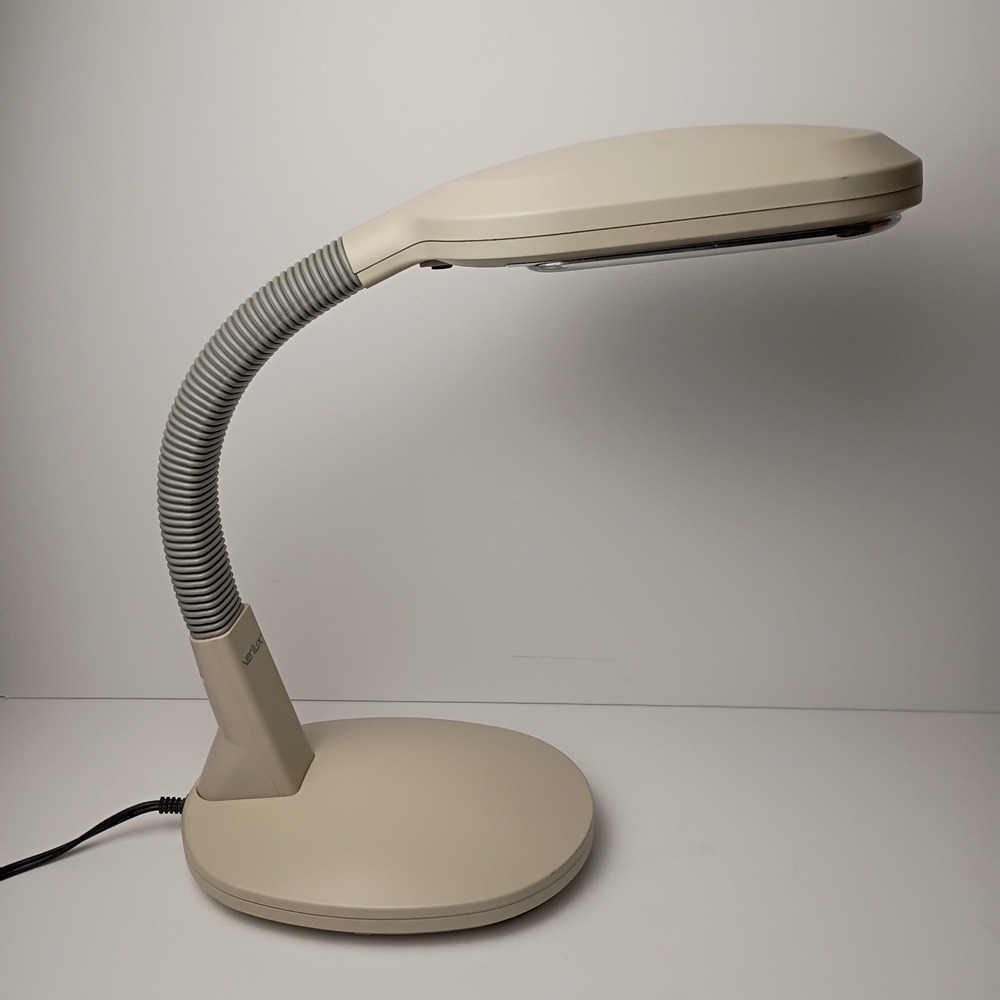 Verilux Happy Eyes Desk Lamp Natural Daylight 24 Watt Light Model HED1 Ivory